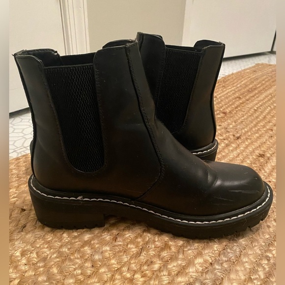 Forever 21 Black Chunky High Ankle Boots Size 8W - Picture 7 of 10